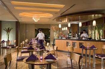 20120324100045326-3 Café 2000