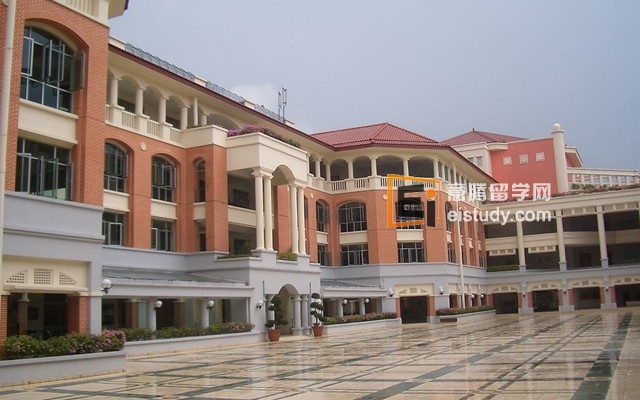 20120630020629562-1 新加坡高中