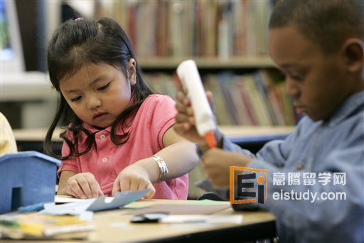 20121025101004623-1 美国教师是否可以体罚孩子受争议