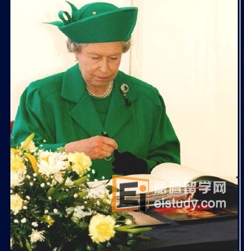 20121030051610605-3 桑德兰大学历史