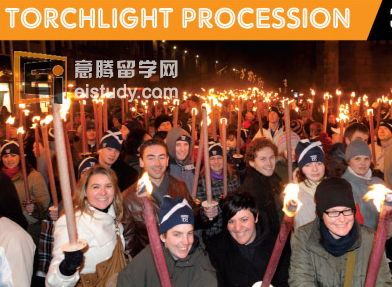 20121225043105414 英国的新年节日怎么过?