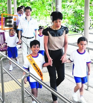 20130208091538464-3 新加坡学前教育‘步行巴士’计划推出—保健局建议多做运动