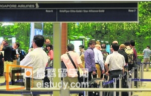 20130408085846566-1 新加坡航班 政府将开辟更多的中国市场航线