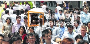 20130419101320898-1 新加坡人才难聘难留