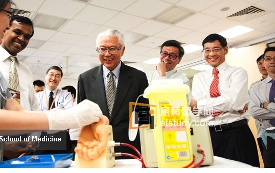 20130520091817167-3 国大杨潞龄医学院实行多重迷你面试引发不满