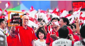 20130810094350591-1 新加坡国庆节 把爱秀出来!