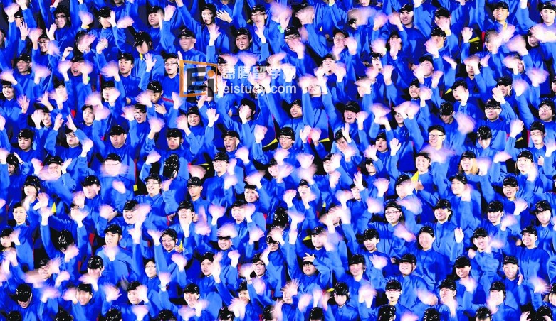 20130810102326235-3 2013年国庆庆典九主题带来连连“笑果”