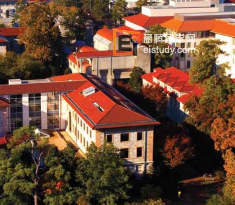 埃默里大学Emory University拥有惊人的发展史，也使其成为今日美国前20位研究型大学之一。大学所在的地理位置风景如画，令人向往，吸引着全国乃至世界各地的顶尖学生。