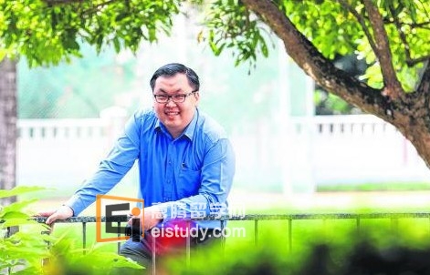 20131126091057736-1 新加坡留学 教师学院贡献奖