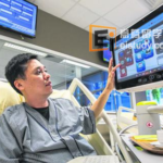 在南洋理工学院修读护士课程的学生要学习医疗最新科技知识