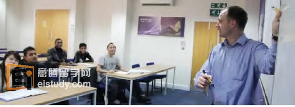 城市大学商业、法律和社会科学研究生文凭课程升学规划