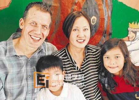 加拿大夫妇的新加坡移民史