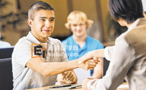 20140603033517521-1 最吸引英国毕业生的工作是什么?