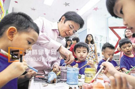 20140625085602721-3 ECDA“校园艺术家计划”展到学前教育