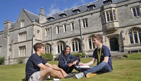 英国留学学费