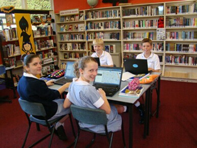 英国留学低龄化