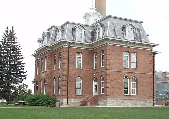 美国留学STEM专业学校