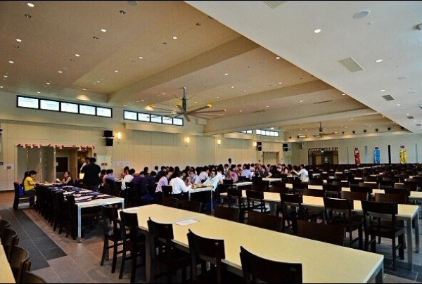 新加坡国立大学