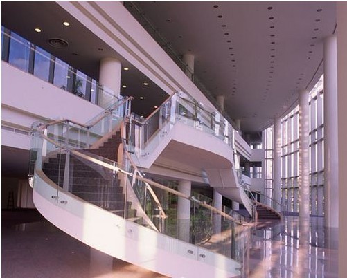 新加坡国立大学